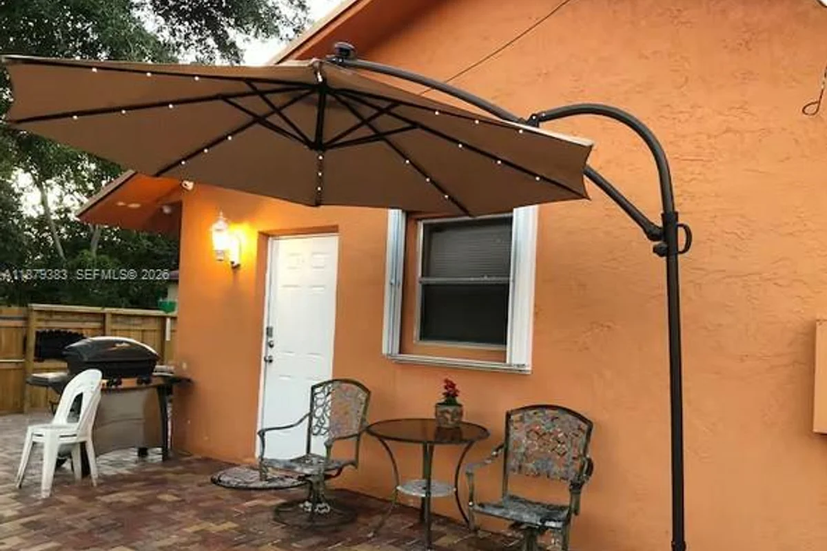 2306 Liberty St #C, Hollywood: photo 1 of 12