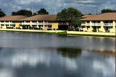 415 NW 210th St #206, Miami Gardens: photo 1 of 20