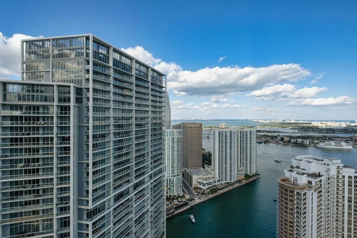 465 Brickell Ave #2706, Miami: photo 1 of 26