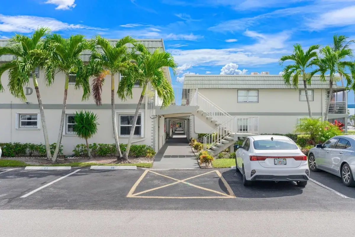 189 Brittany D, Delray Beach: photo 1 of 20