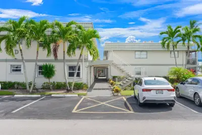 189 Brittany D, Delray Beach: photo 1 of 20