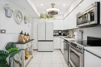 20355 NE 34th Ct #2326, Aventura: photo 1 of 33