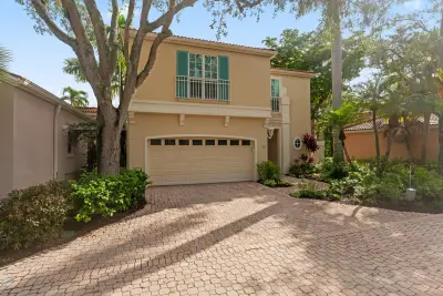 53 Via Del Corso, Palm Beach Gardens: photo 1 of 47
