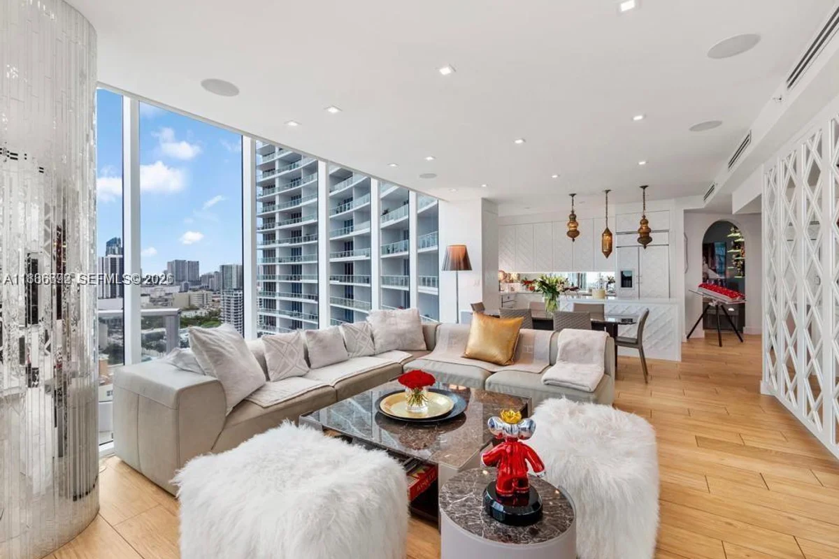 2020 N Bayshore Dr #2702, Miami: photo 1 of 66