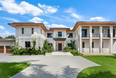 13120 Old Cutler Rd, Pinecrest: photo 1 of 57
