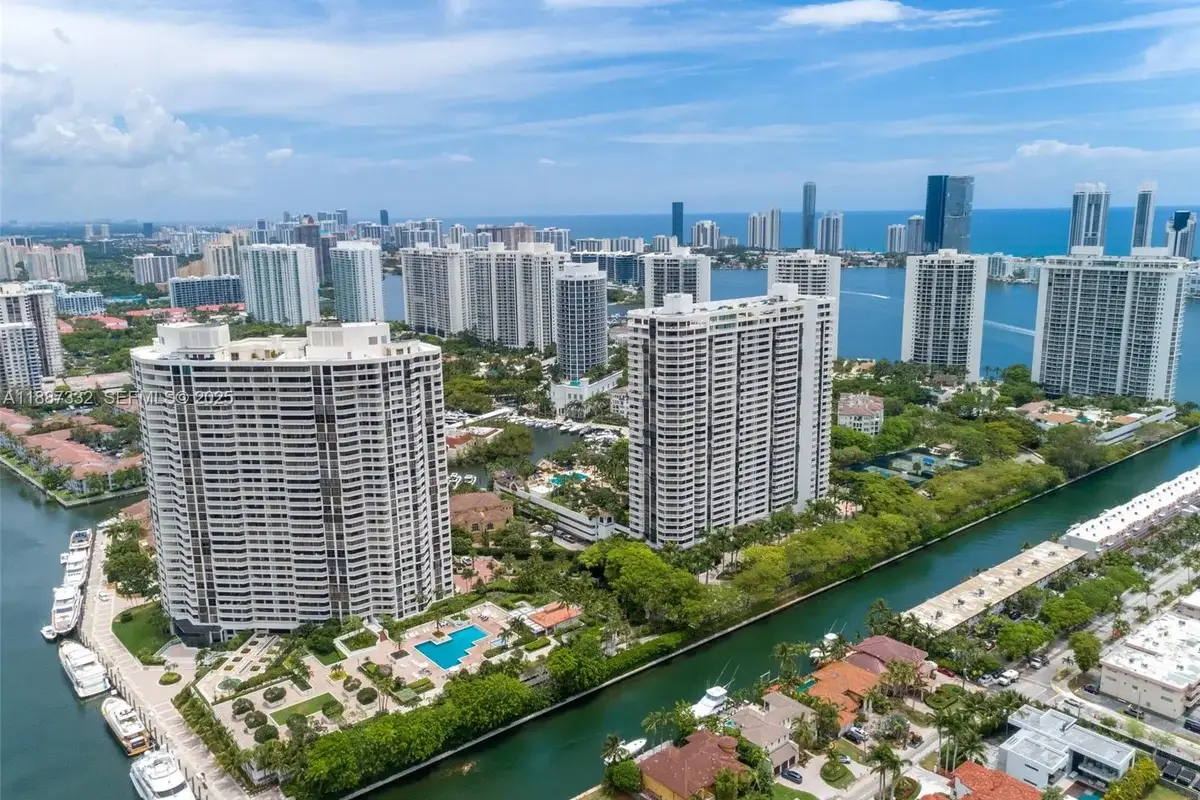 2000 Island Blvd #1002, Aventura: photo 1 of 26