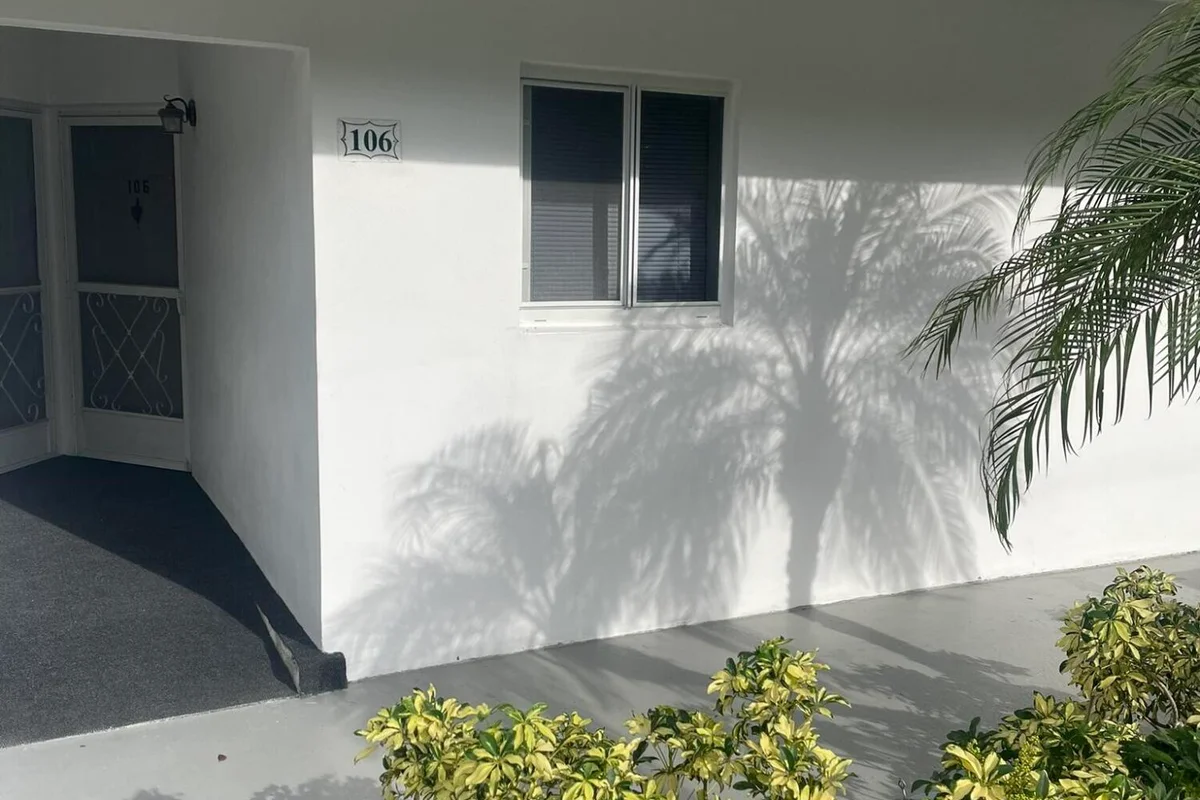 2 Garden St #106m, Tequesta: photo 1 of 29