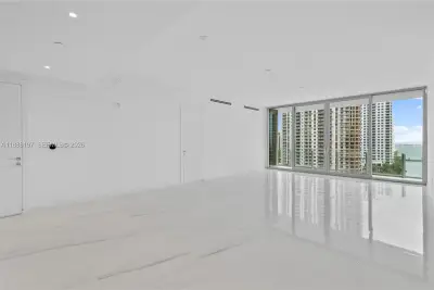 300 Biscayne Blvd Way #1103, Miami: photo 1 of 47
