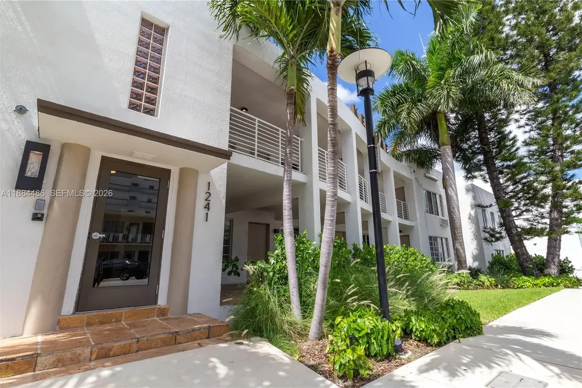 1241 14th St #9, Miami Beach: photo 1 of 19