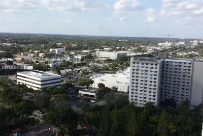 2750 NE 183rd St #2305, Aventura: photo 1 of 31