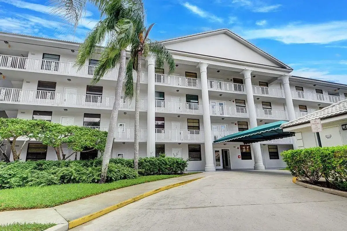3636 Whitehall Dr #305, West Palm Beach: photo 1 of 18