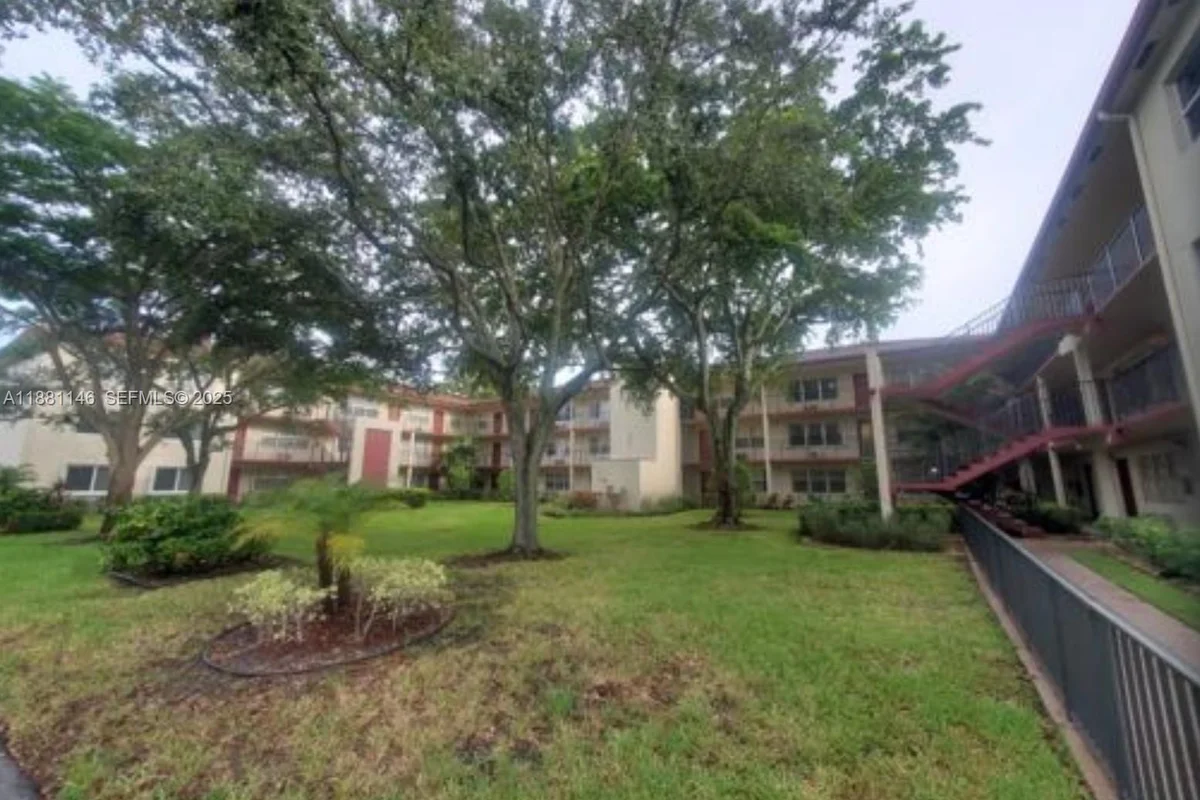 13300 SW 1st #309O, Pembroke Pines: photo 1 of 11