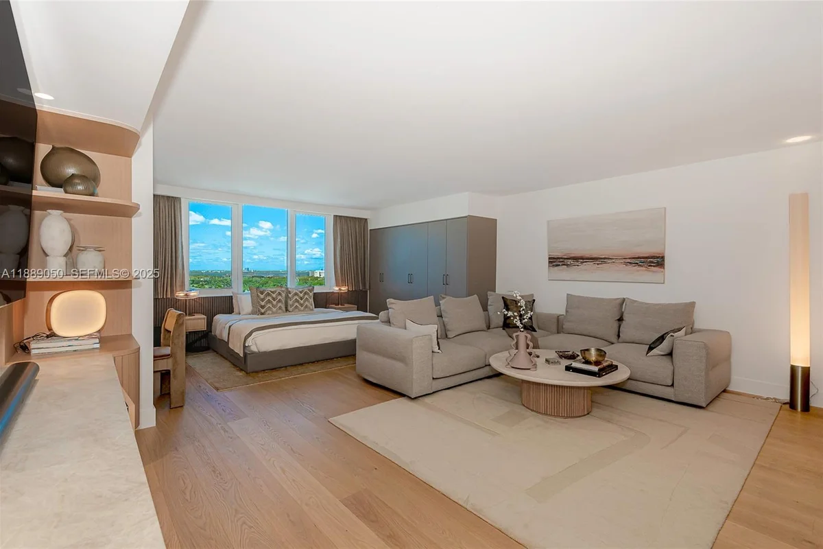2301 Collins Ave #1527, Miami Beach: photo 1 of 52