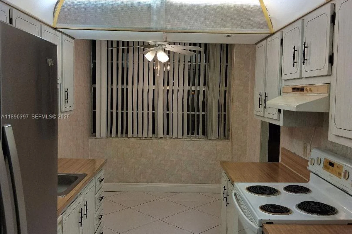 1300 St Charles Pl #319, Pembroke Pines: photo 1 of 24