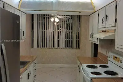 1300 St Charles Pl #319, Pembroke Pines: photo 1 of 24