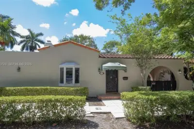 3050 Alton Rd, Miami Beach: photo 1 of 41