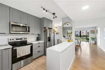10444 NW 30th Ct #202, Sunrise: photo 1 of 24