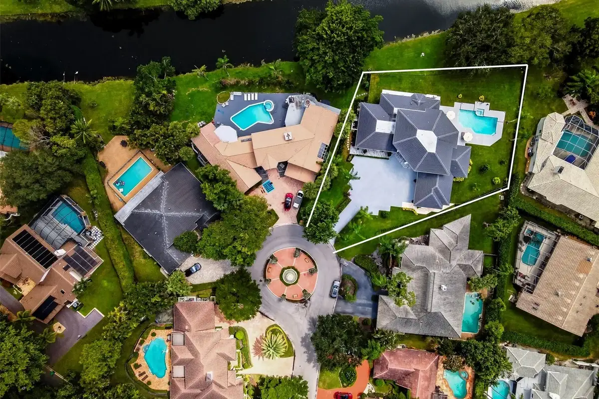 10038 Vestal Pl, Coral Springs: photo 1 of 71