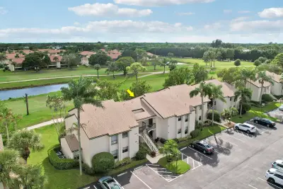 402 Wingfoot Dr #B, Jupiter: photo 1 of 28