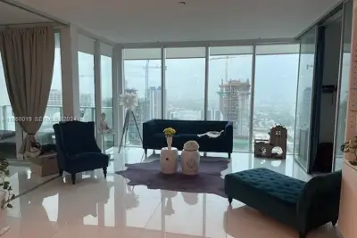 1040 Biscayne Blvd #2607, Miami: photo 1 of 12