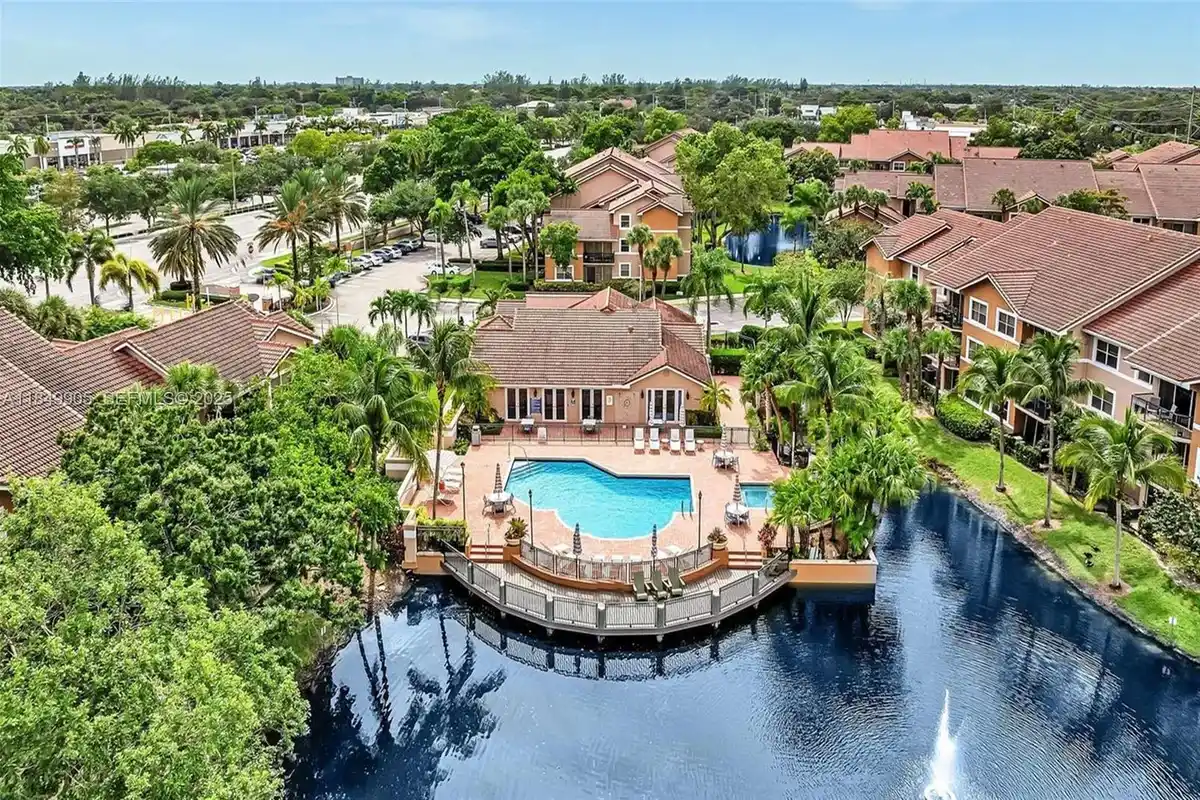 8721 Wiles Rd #105, Coral Springs: photo 1 of 49