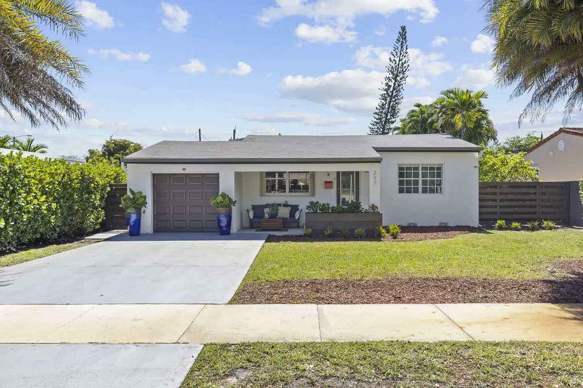 297 Minola Dr, Miami Springs: photo 1 of 52