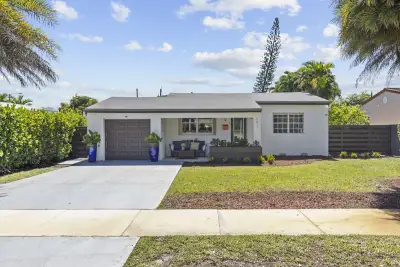 297 Minola Dr, Miami Springs: photo 1 of 52