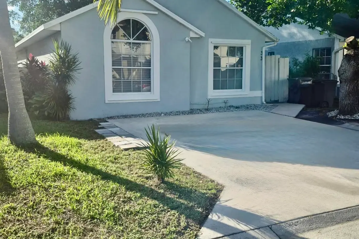 33 Plumage Ln, West Palm Beach: photo 1 of 2