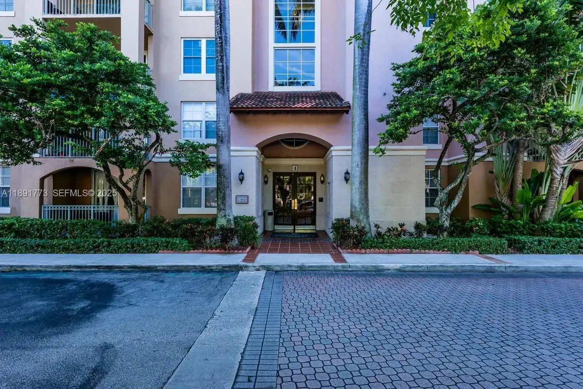 19801 E Country Club Dr #4501, Aventura: photo 1 of 52
