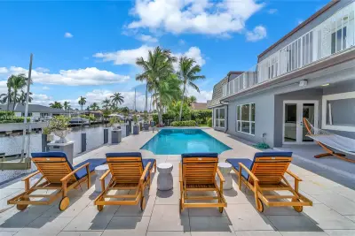 4440 NE 23rd Ave, Lighthouse Point: photo 1 of 67