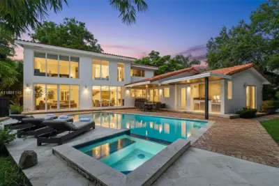 575 Bay Point Rd, Miami: photo 1 of 97