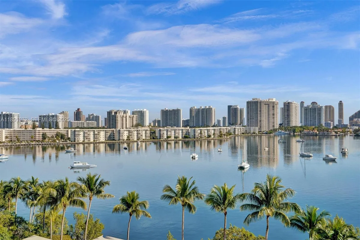 17301 Biscayne Blvd #708, North Miami Beach: photo 1 of 43