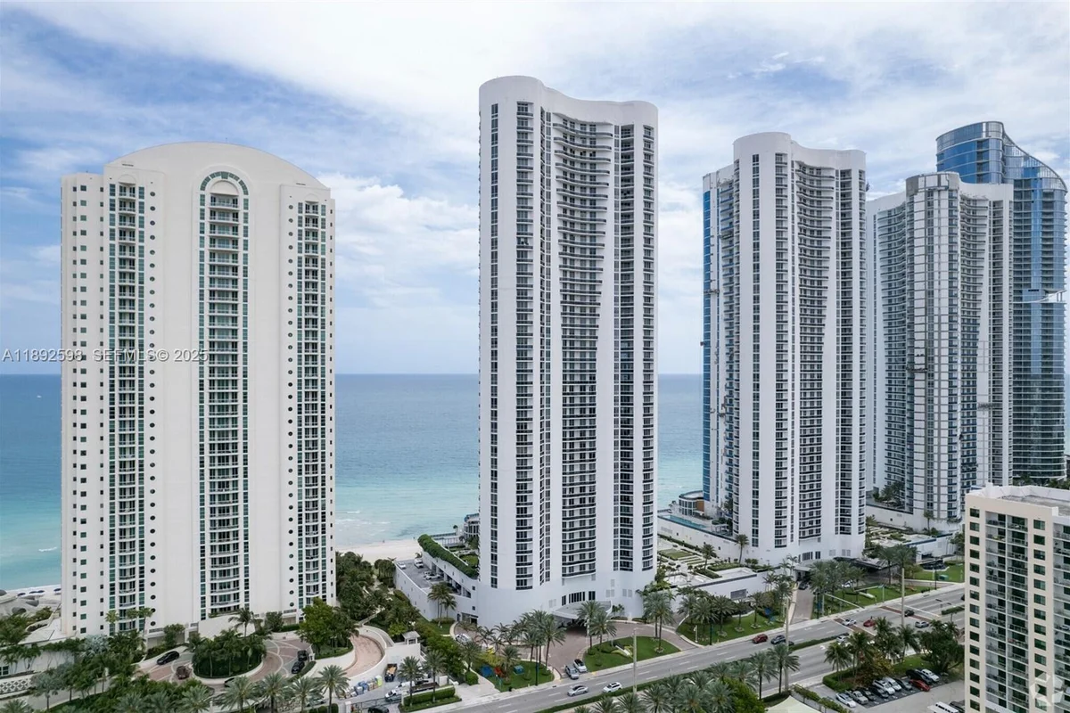 16001 Collins Ave #3705, Sunny Isles Beach: photo 1 of 36