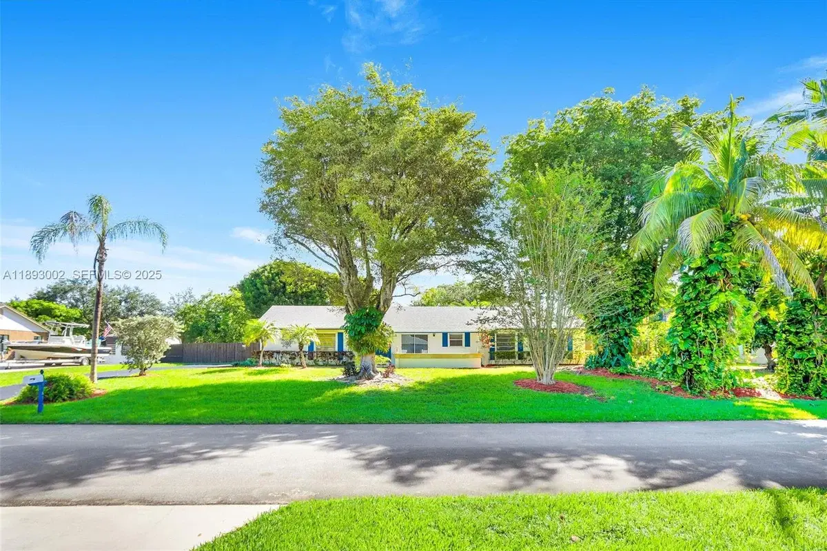 18045 SW 87th Ct, Palmetto Bay: photo 1 of 36