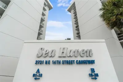 Condo in Pompano Beach: photo 1 of 37