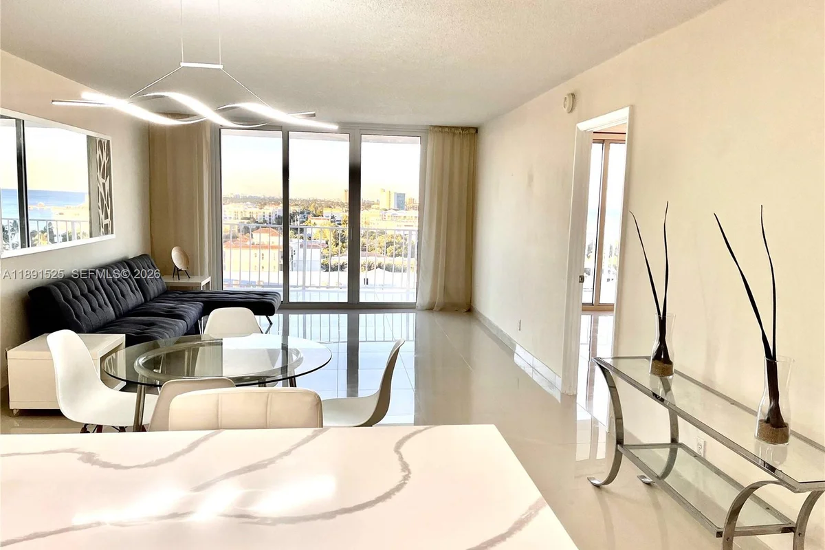 800 SE 20th Ave #1109, Deerfield Beach: photo 1 of 33
