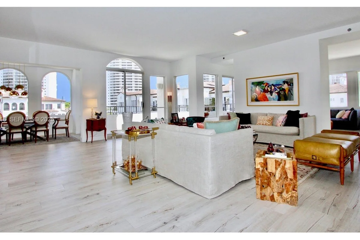 3500 Island Blvd #DPH01, Aventura: photo 1 of 45