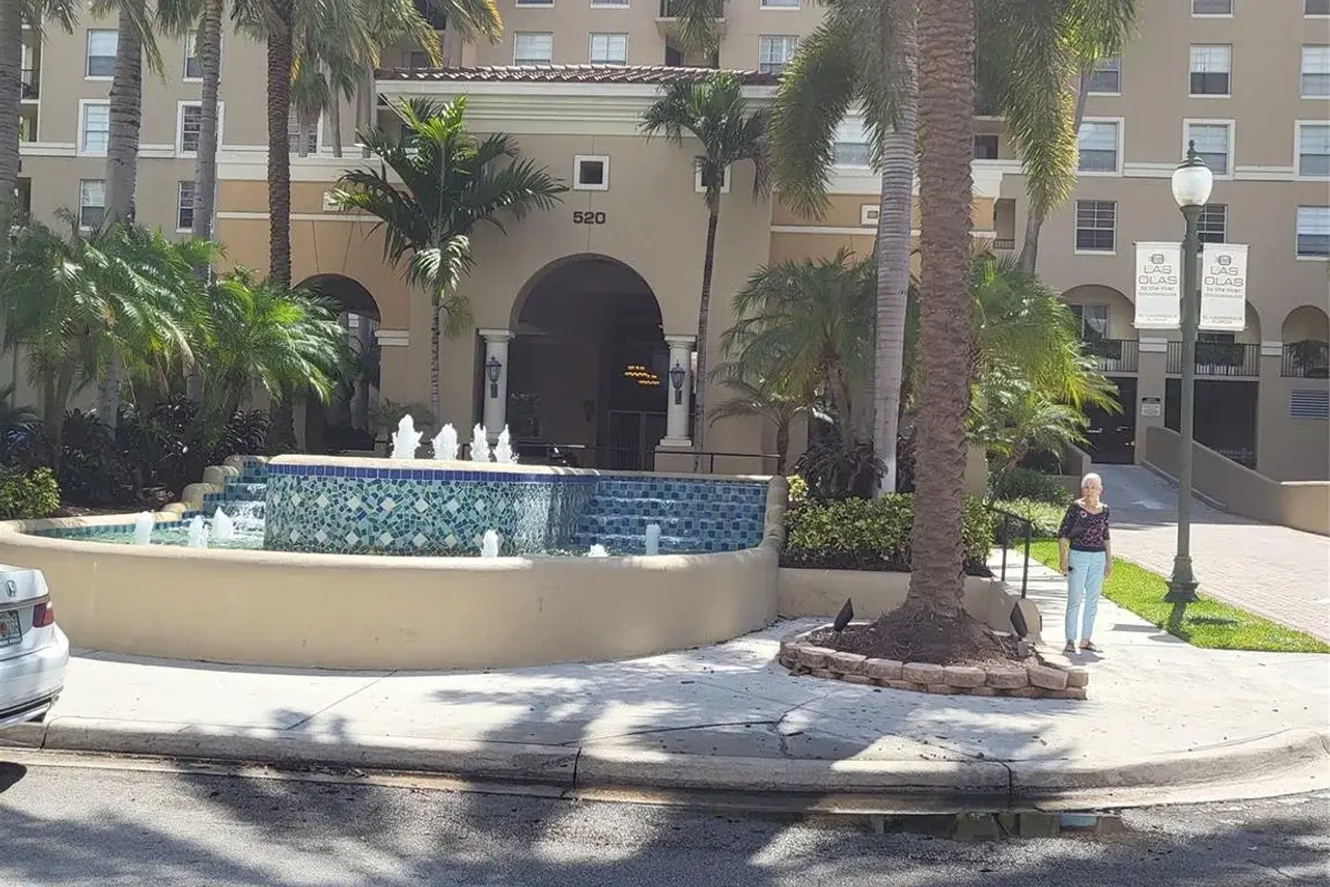 520 SE 5th Ave #3704, Fort Lauderdale: photo 1 of 33