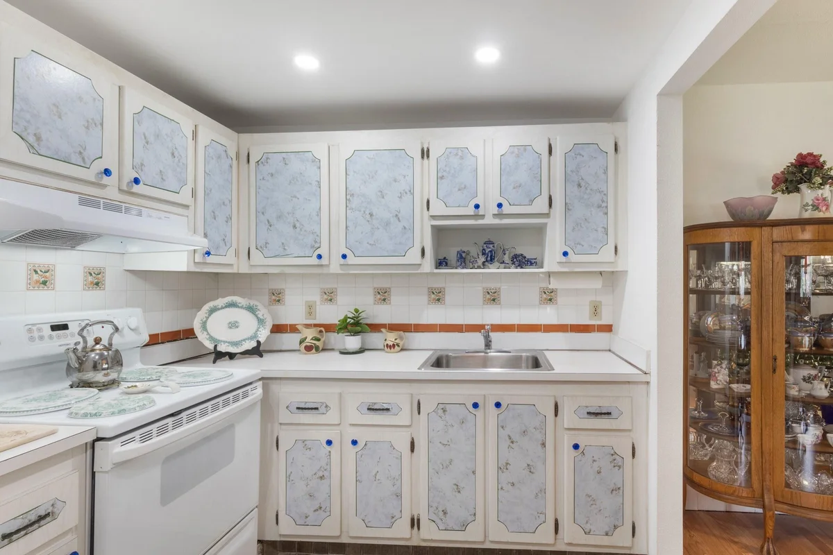 499 Saxony K, Delray Beach: photo 1 of 33