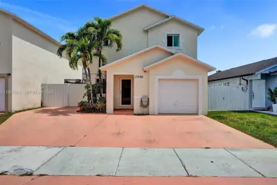 13780 SW 160th Ter, Miami: photo 1 of 42