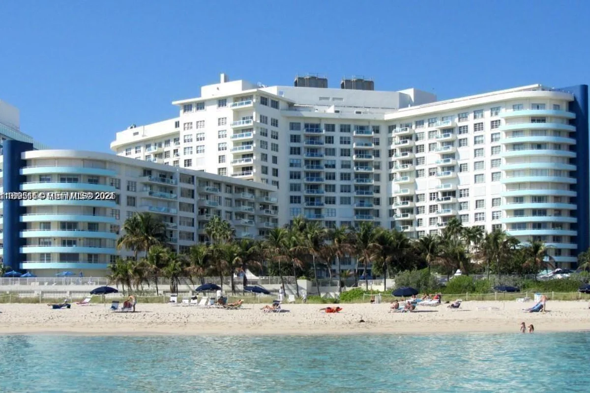 5161 Collins Ave #1211, Miami Beach: photo 1 of 29