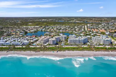 1660 S Hwy A1A #122, Jupiter: photo 1 of 21