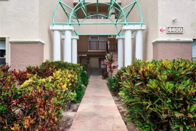 4400 NW 30th St #224, Coconut Creek: photo 1 of 50