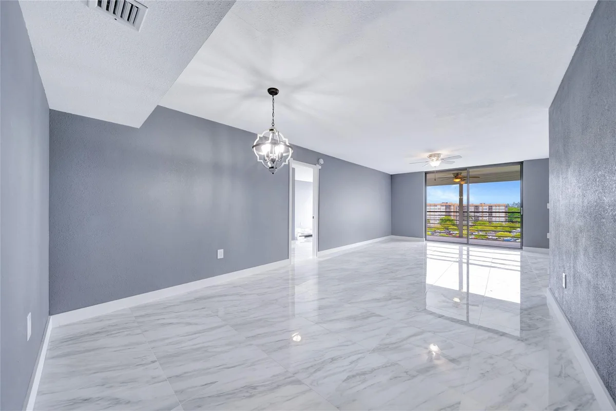 1100 Saint Charles Pl #708, Pembroke Pines: photo 1 of 53