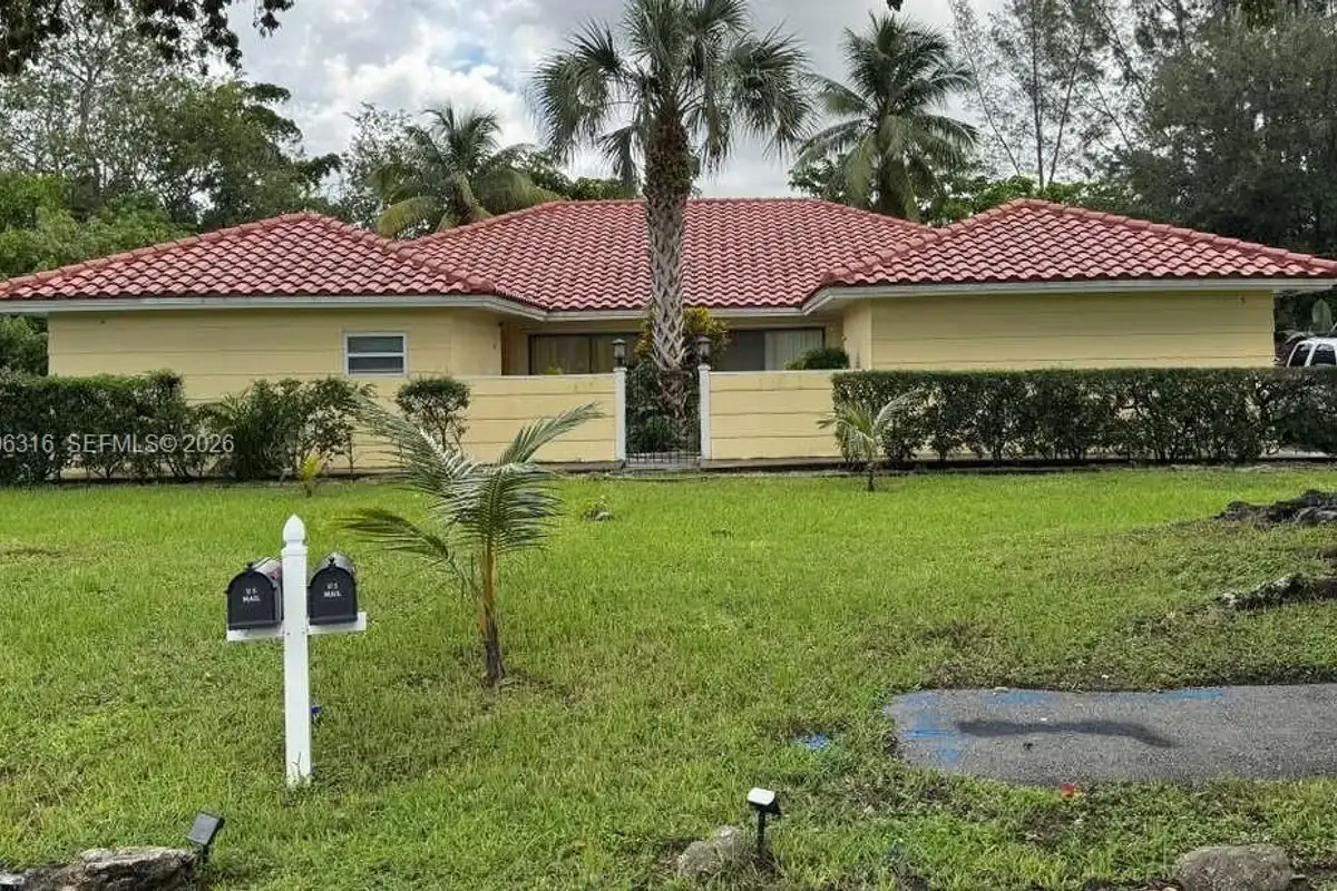 3405 NW 82nd Ave, Coral Springs: photo 1 of 1