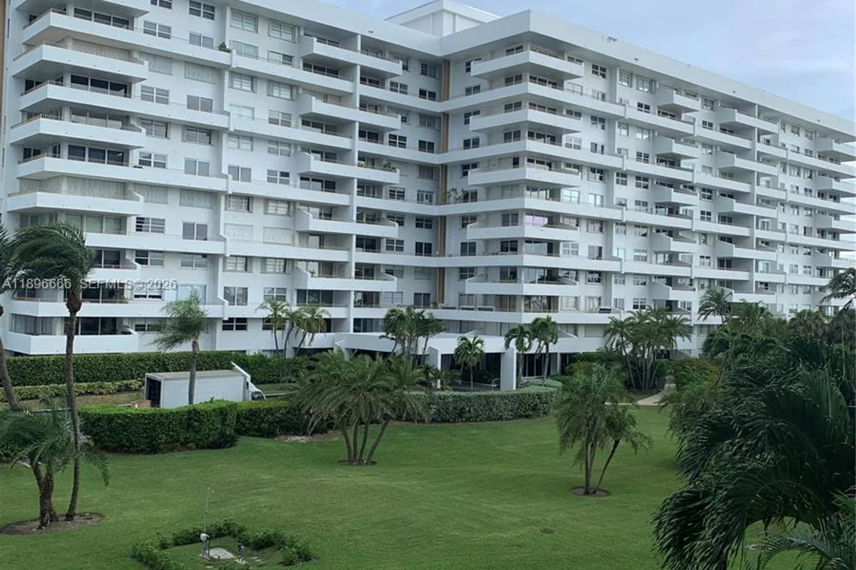 177 Ocean Lane Dr #208, Key Biscayne: photo 1 of 13