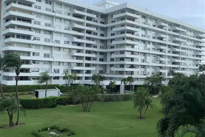177 Ocean Lane Dr #208, Key Biscayne: photo 1 of 13