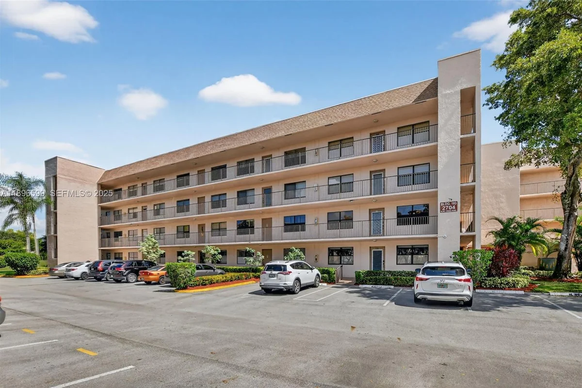 Condo in Sunrise: photo 1 of 37