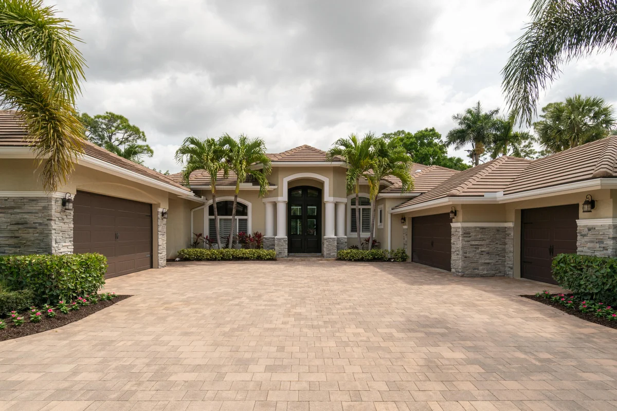 1209 Breakers West Blvd, West Palm Beach: photo 1 of 75