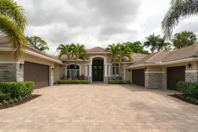 1209 Breakers West Blvd, West Palm Beach: photo 1 of 75